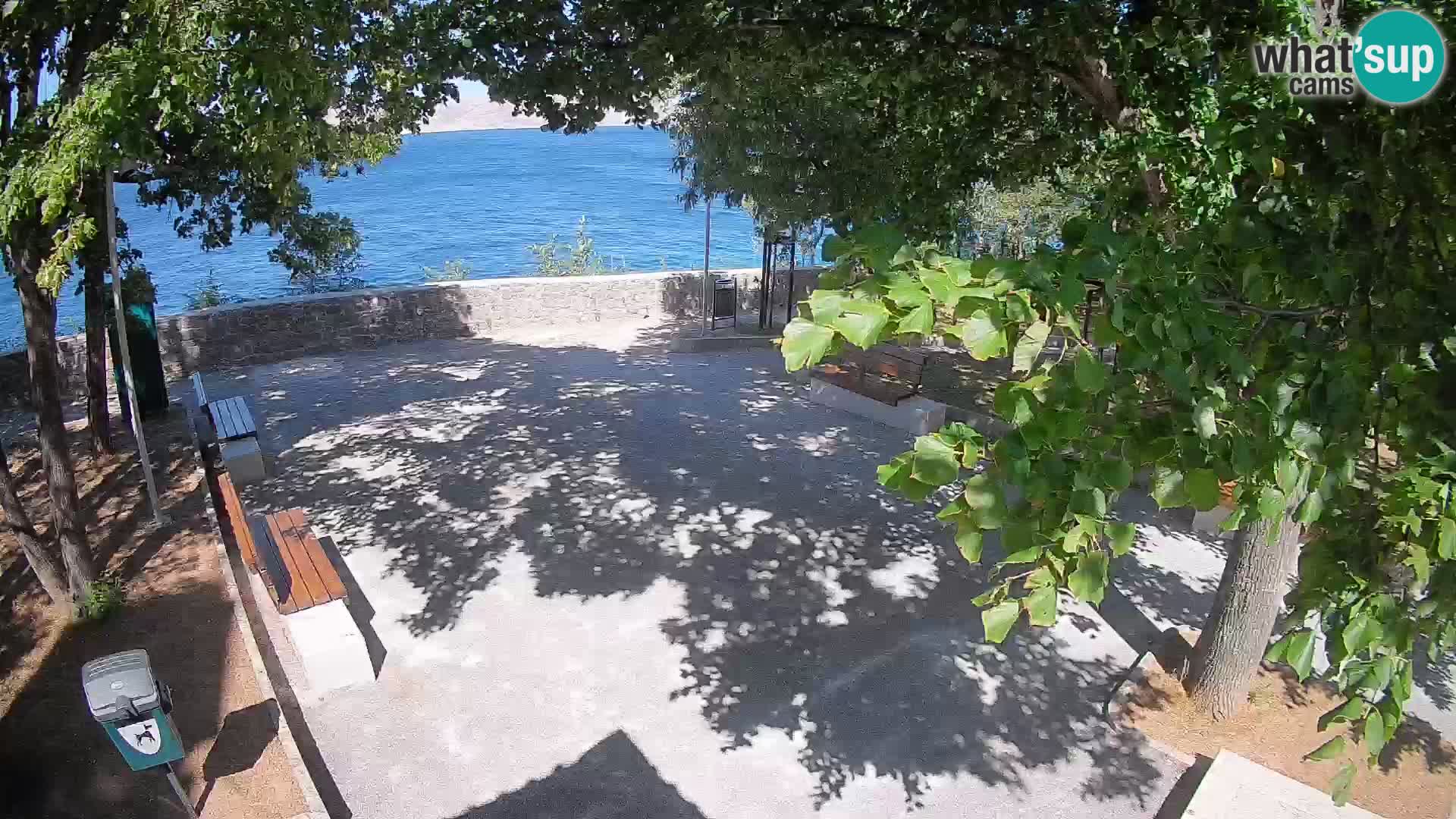 Kamera uživo Senj – Park književnika i Velebitski kanal