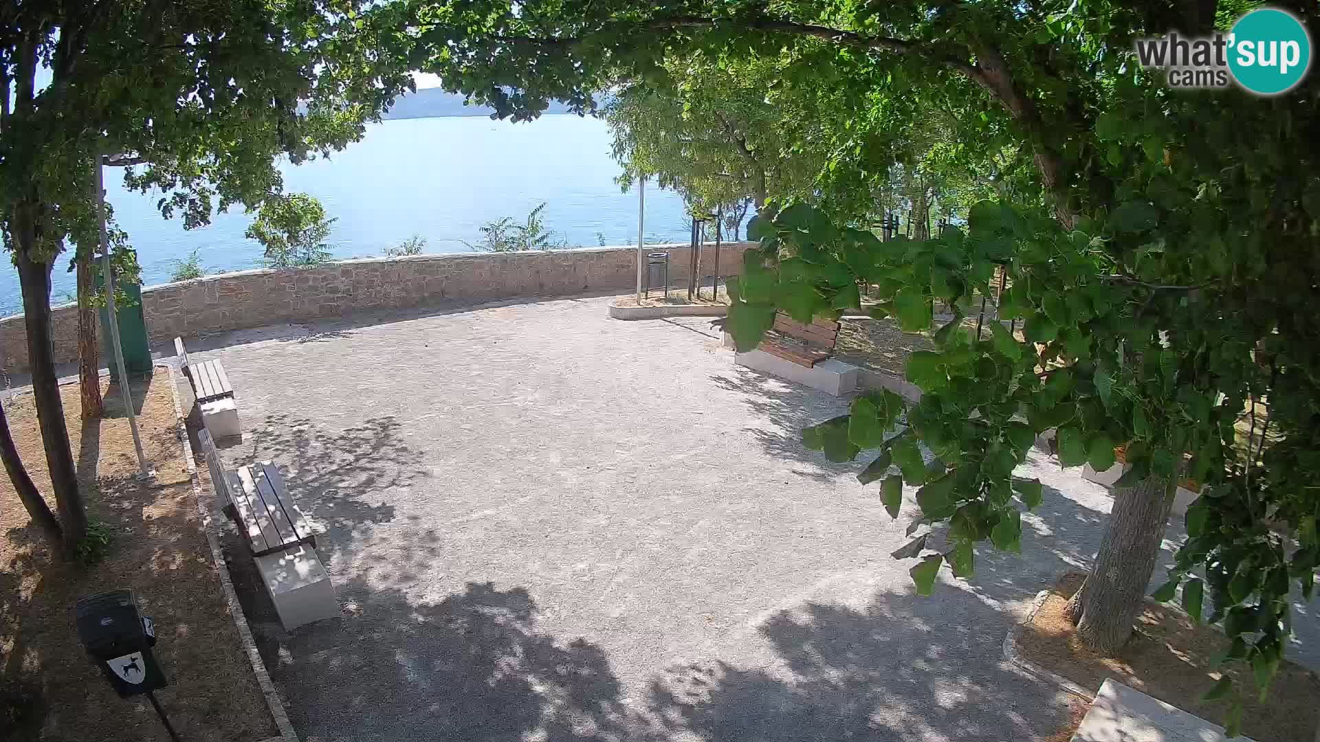 Kamera uživo Senj – Park književnika i Velebitski kanal