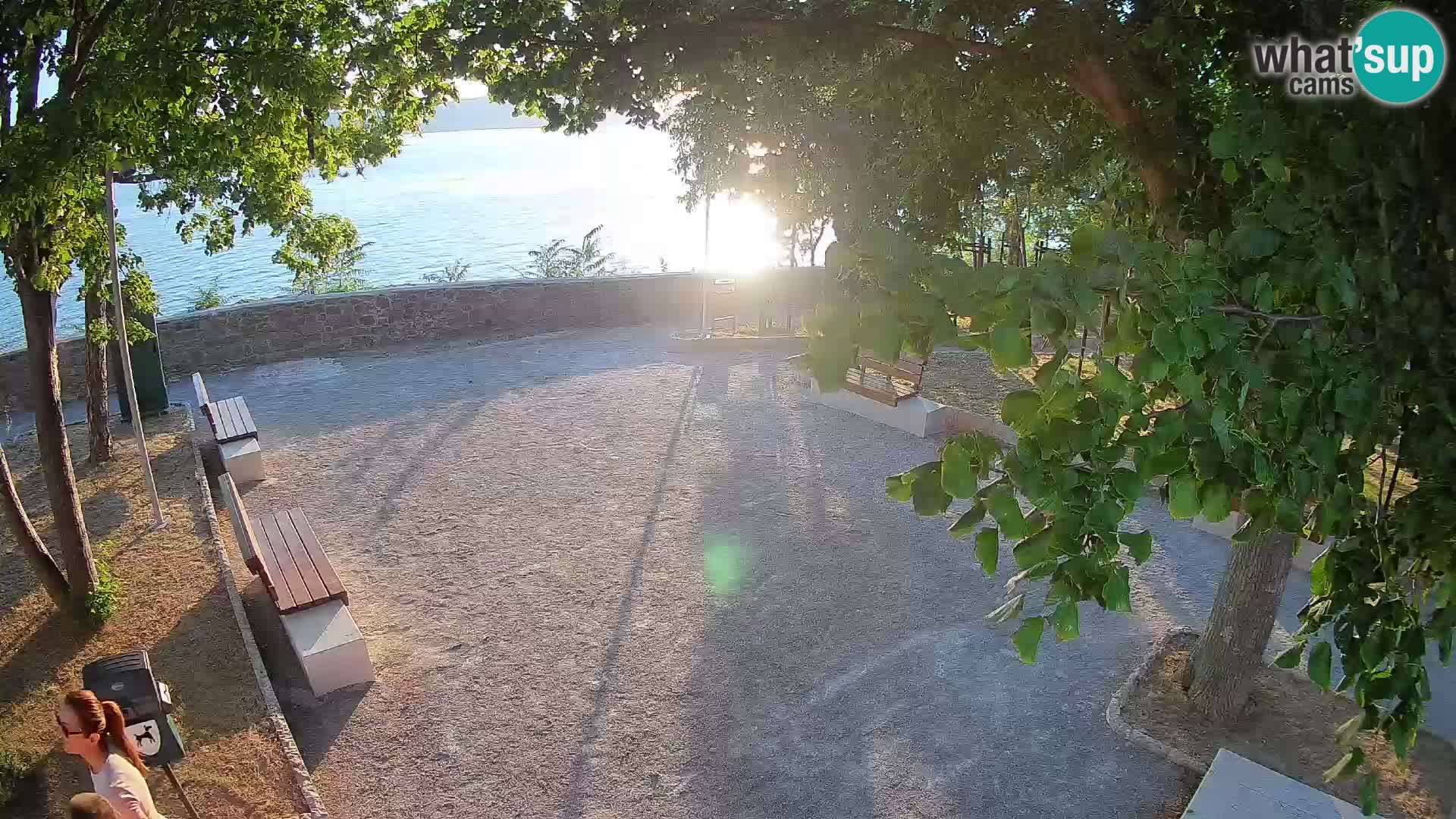 Webcam Senj en direct – Parc des Écrivains et canal du Velebit