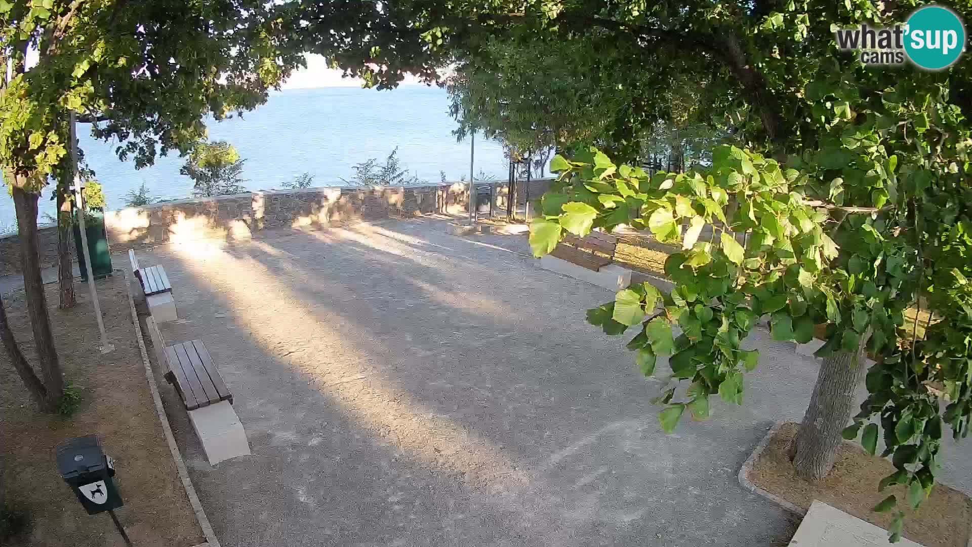 Webcam Senj en direct – Parc des Écrivains et canal du Velebit