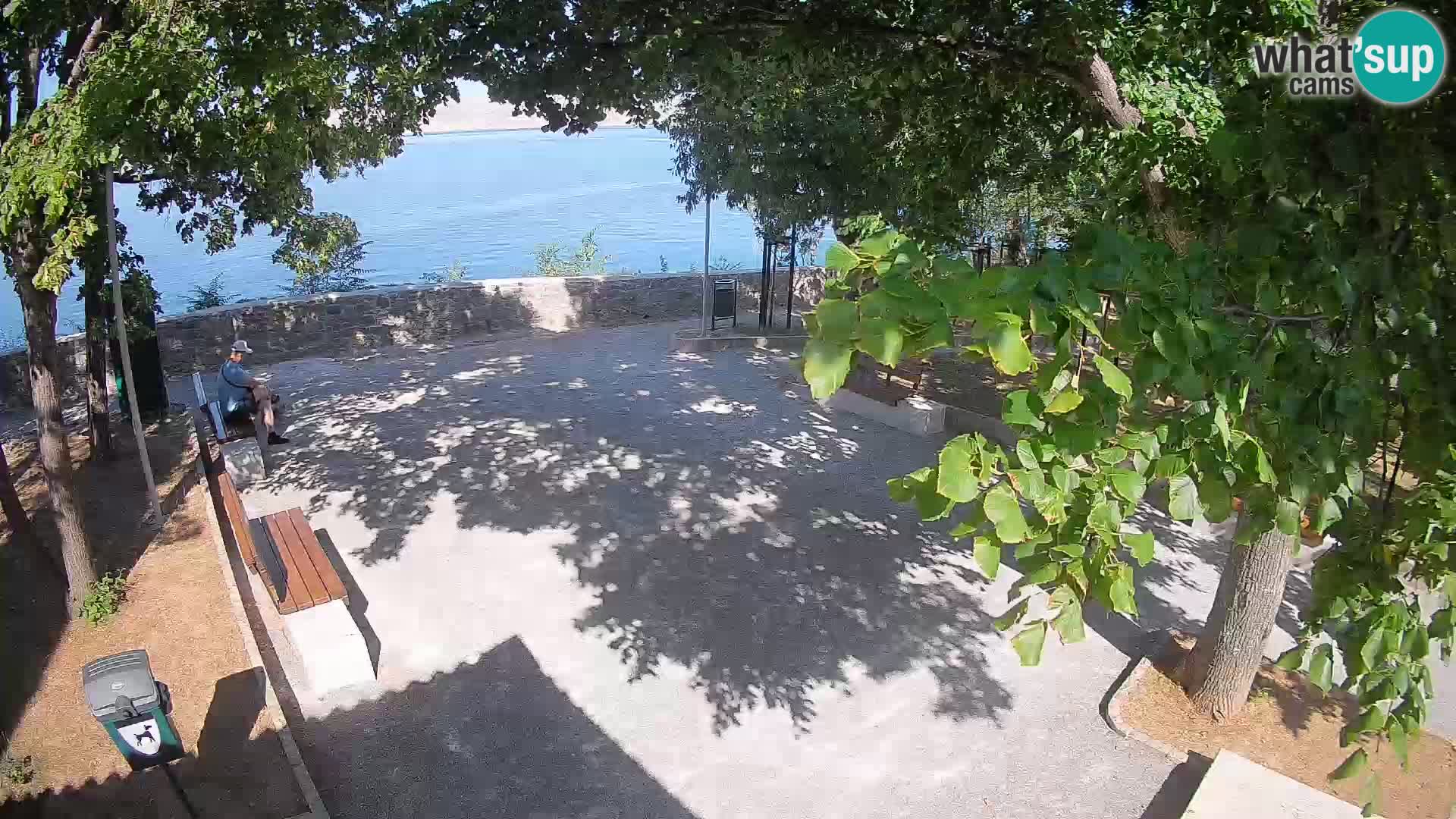 Webcam Senj en direct – Parc des Écrivains et canal du Velebit
