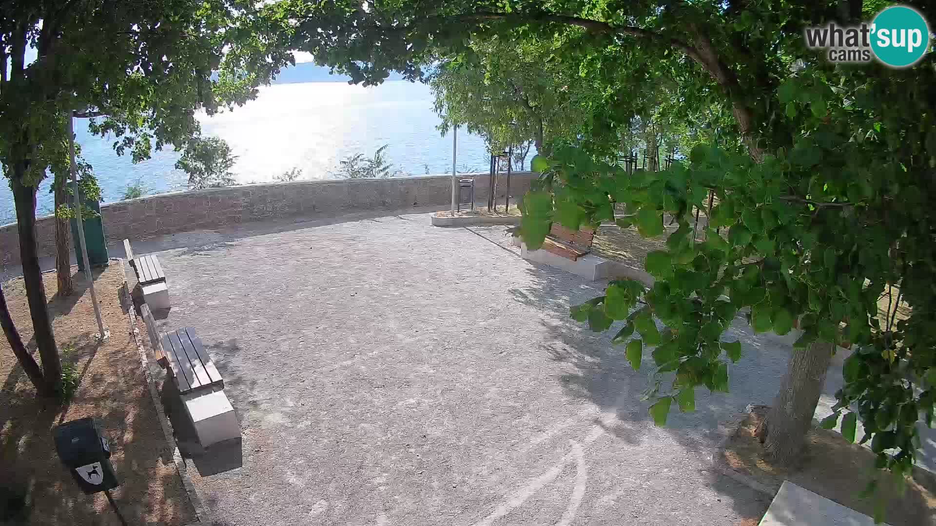 Webcam Senj en direct – Parc des Écrivains et canal du Velebit