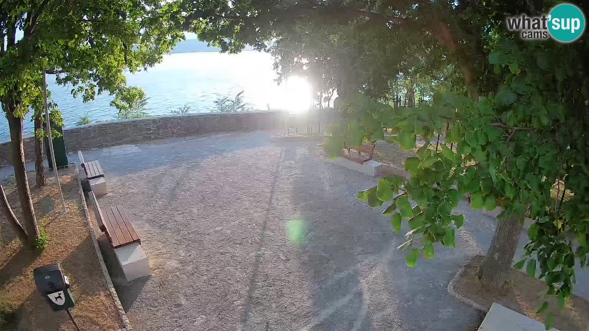 Kamera uživo Senj – Park književnika i Velebitski kanal
