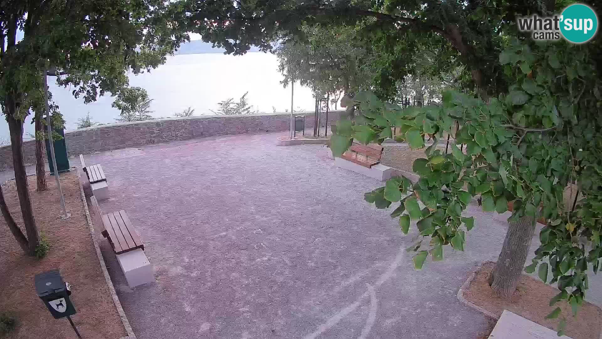 Senj Live Webcam – Schriftstellerpark und Velebit-Kanal