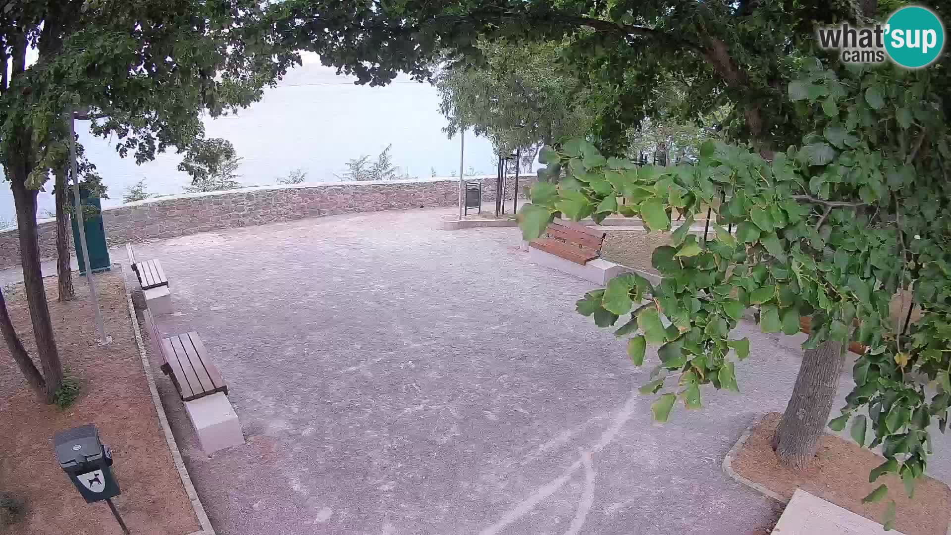 Senj Live Webcam – Schriftstellerpark und Velebit-Kanal