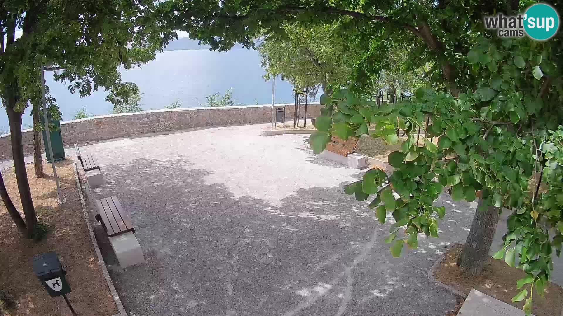 Kamera uživo Senj – Park književnika i Velebitski kanal