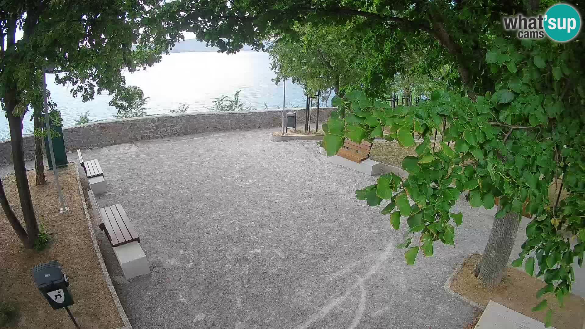 Webcam Senj en direct – Parc des Écrivains et canal du Velebit
