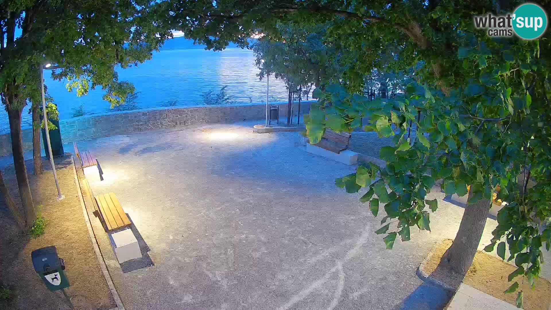 Webcam Senj en direct – Parc des Écrivains et canal du Velebit