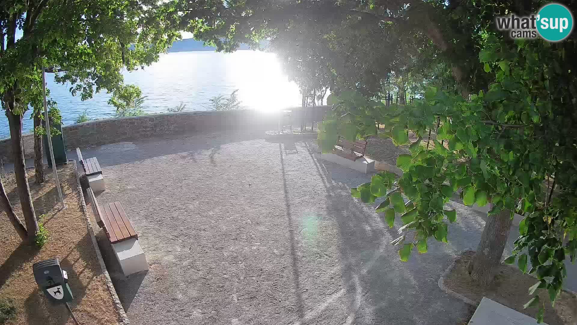 Webcam Senj en direct – Parc des Écrivains et canal du Velebit