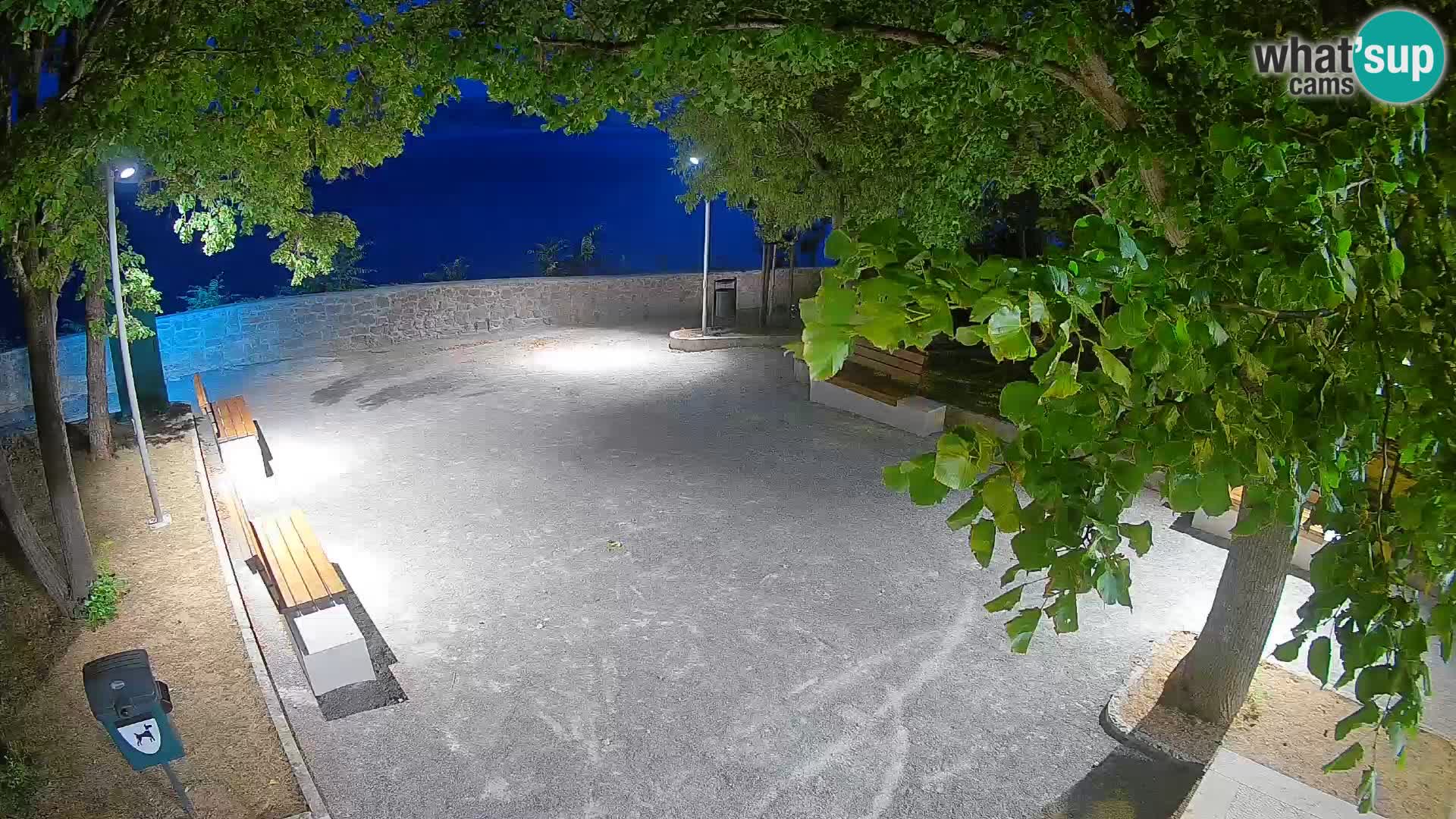 Kamera uživo Senj – Park književnika i Velebitski kanal