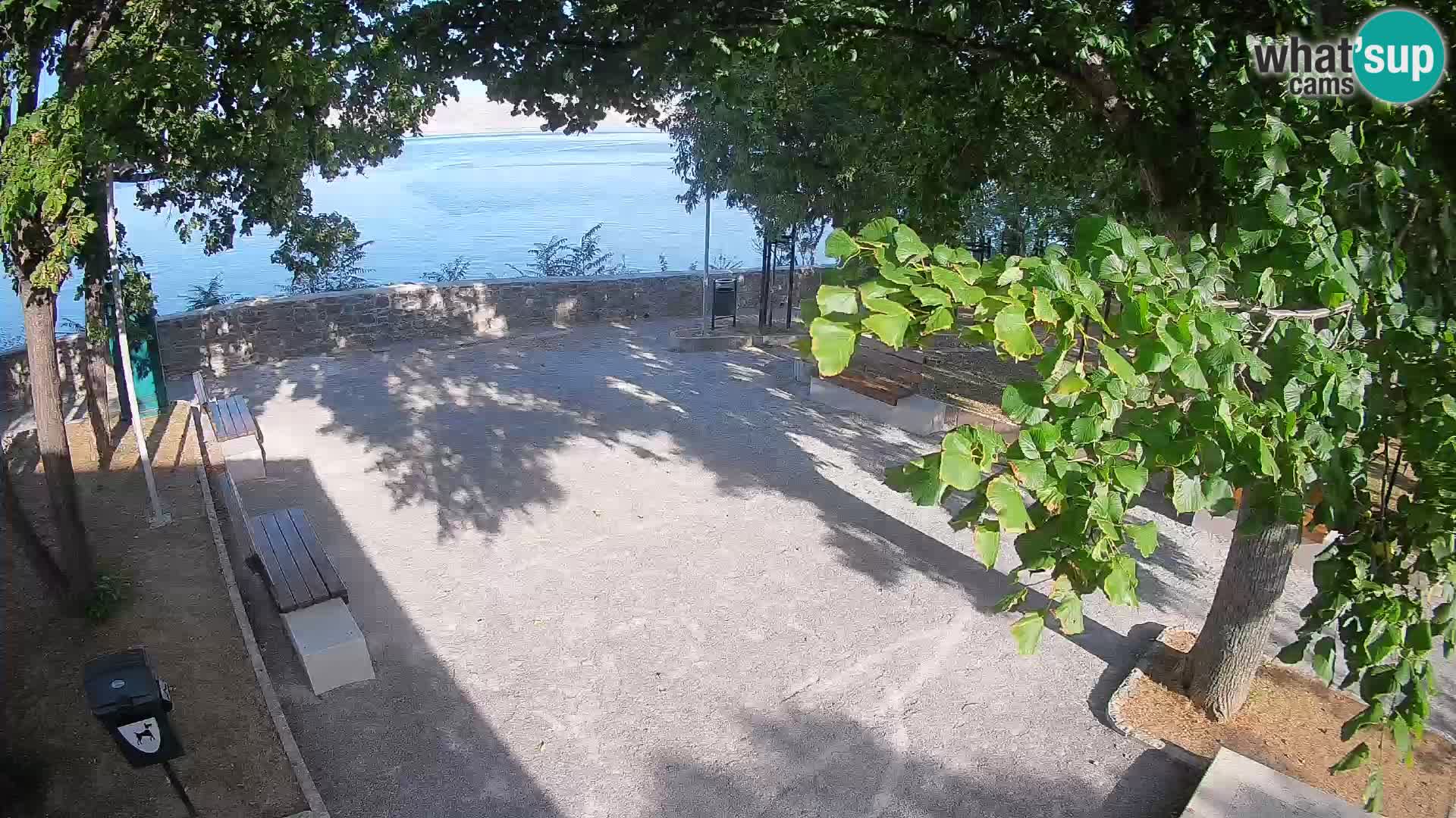 Kamera uživo Senj – Park književnika i Velebitski kanal