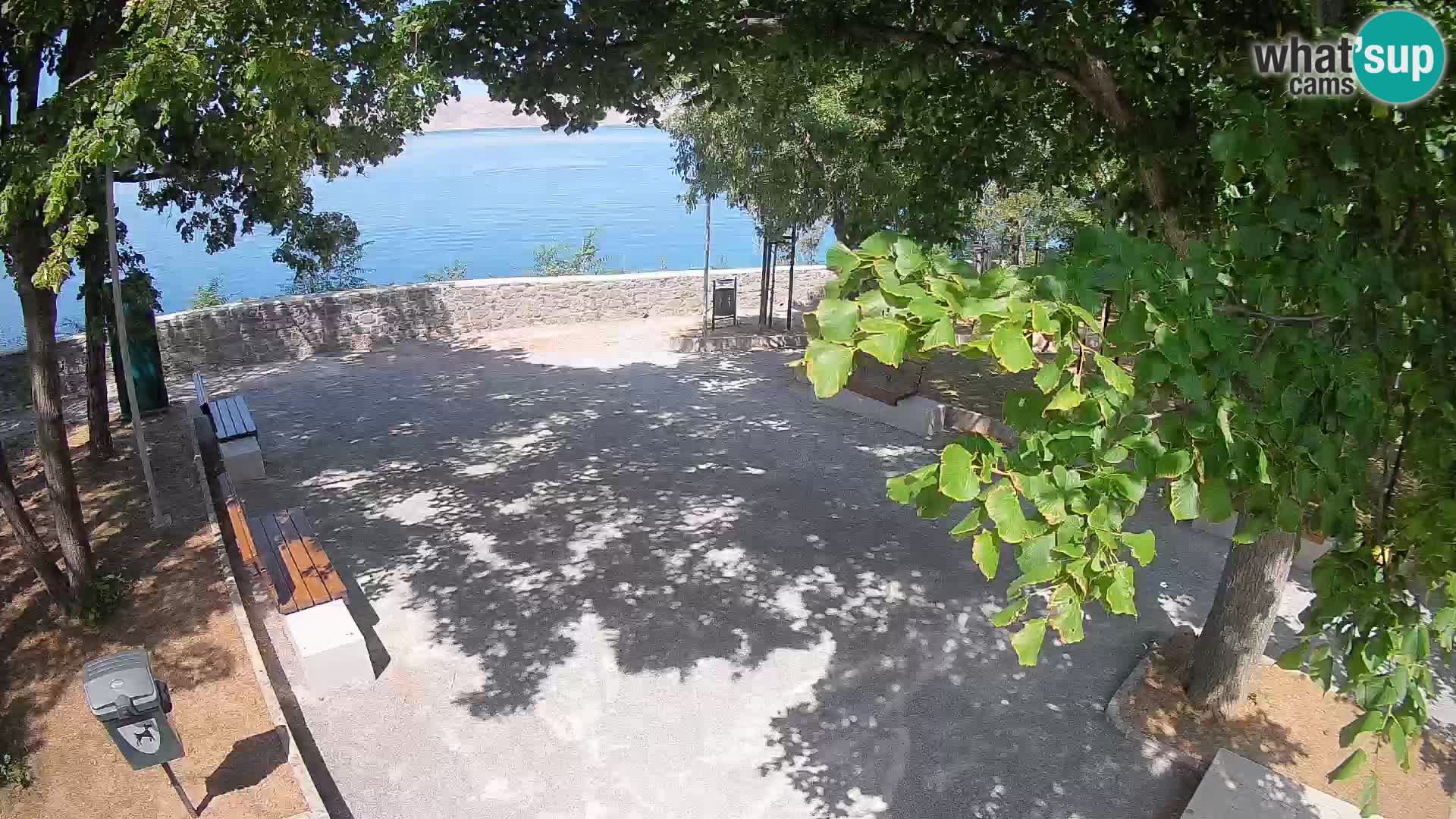 Webcam Senj en direct – Parc des Écrivains et canal du Velebit