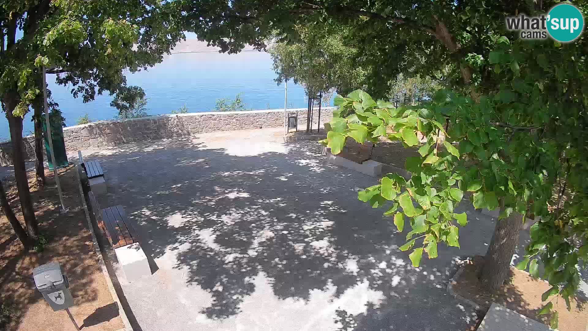 Kamera uživo Senj – Park književnika i Velebitski kanal