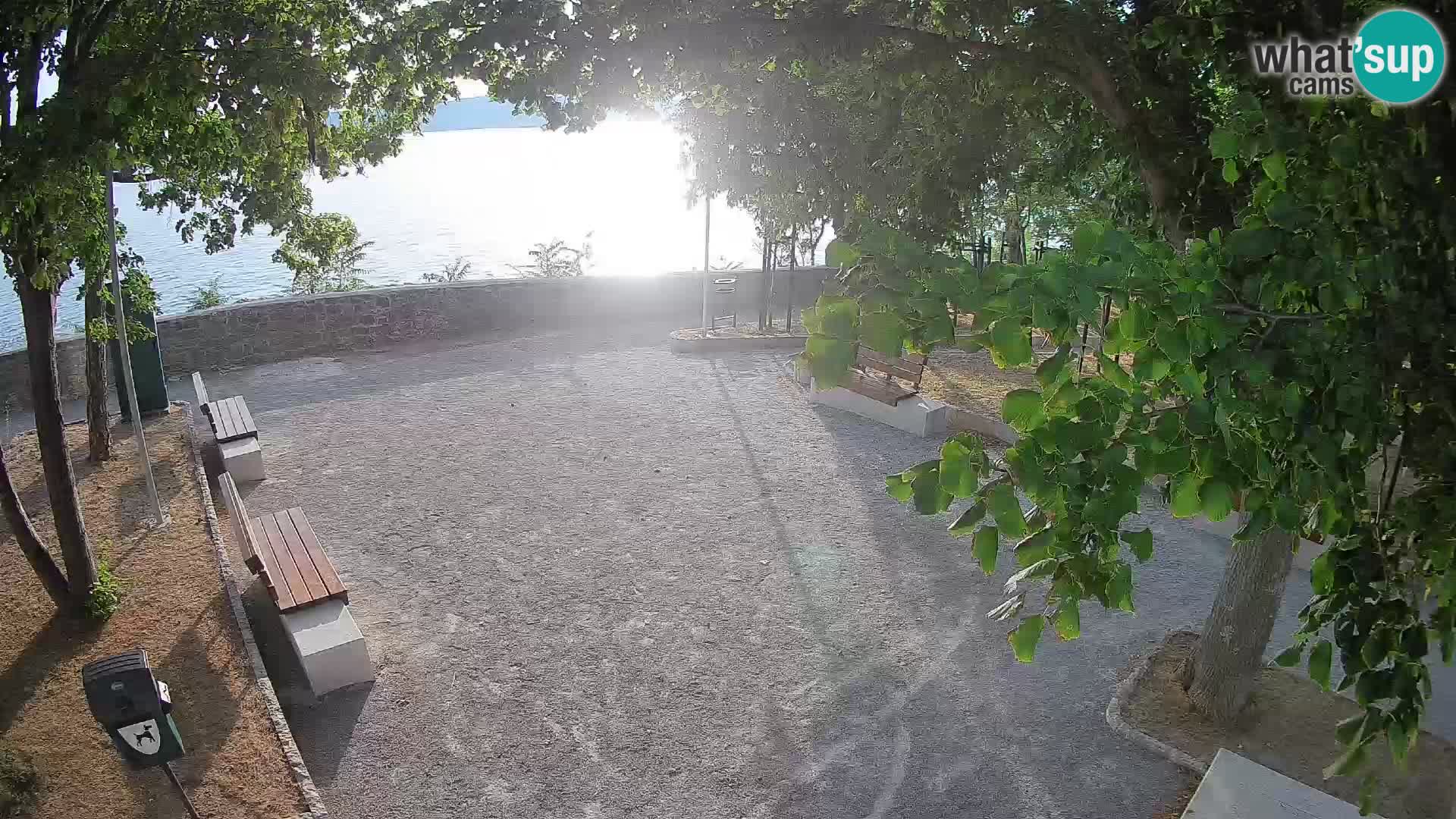 Kamera uživo Senj – Park književnika i Velebitski kanal