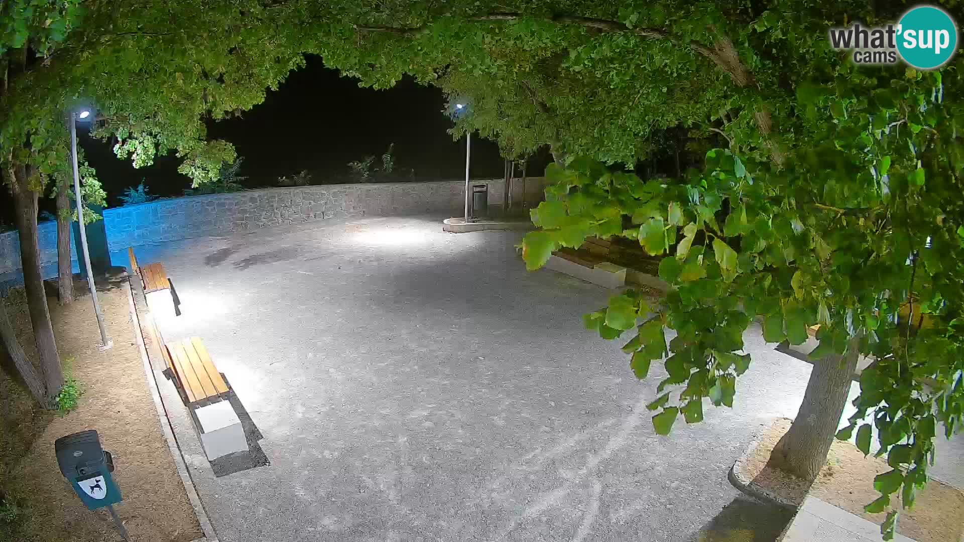 Webcam Senj en direct – Parc des Écrivains et canal du Velebit