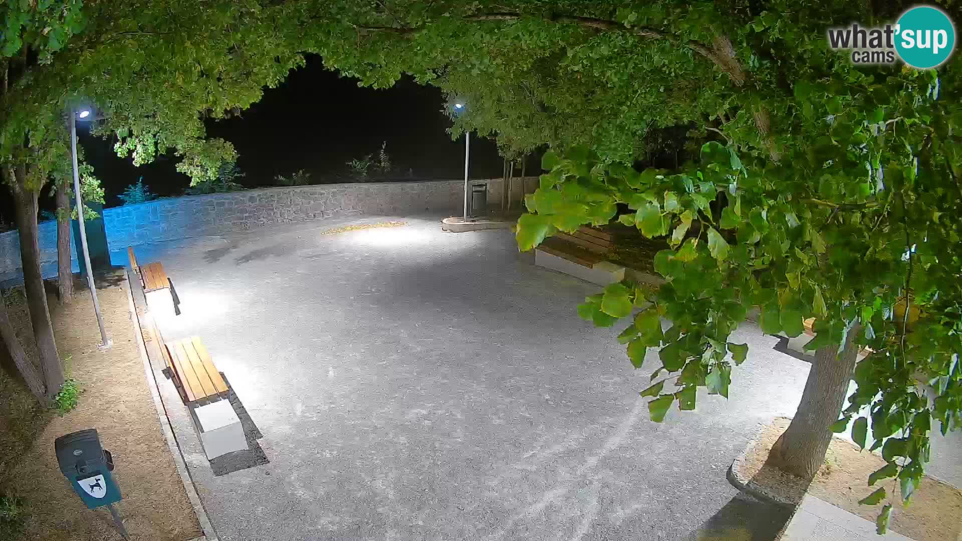 Kamera uživo Senj – Park književnika i Velebitski kanal