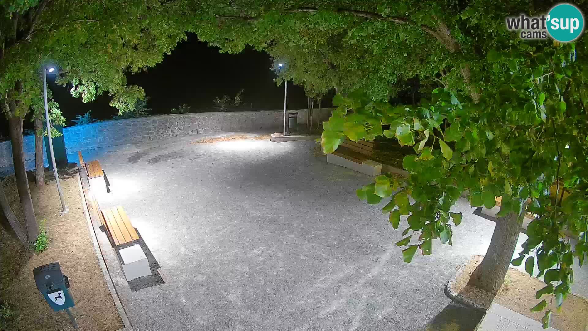 Kamera uživo Senj – Park književnika i Velebitski kanal