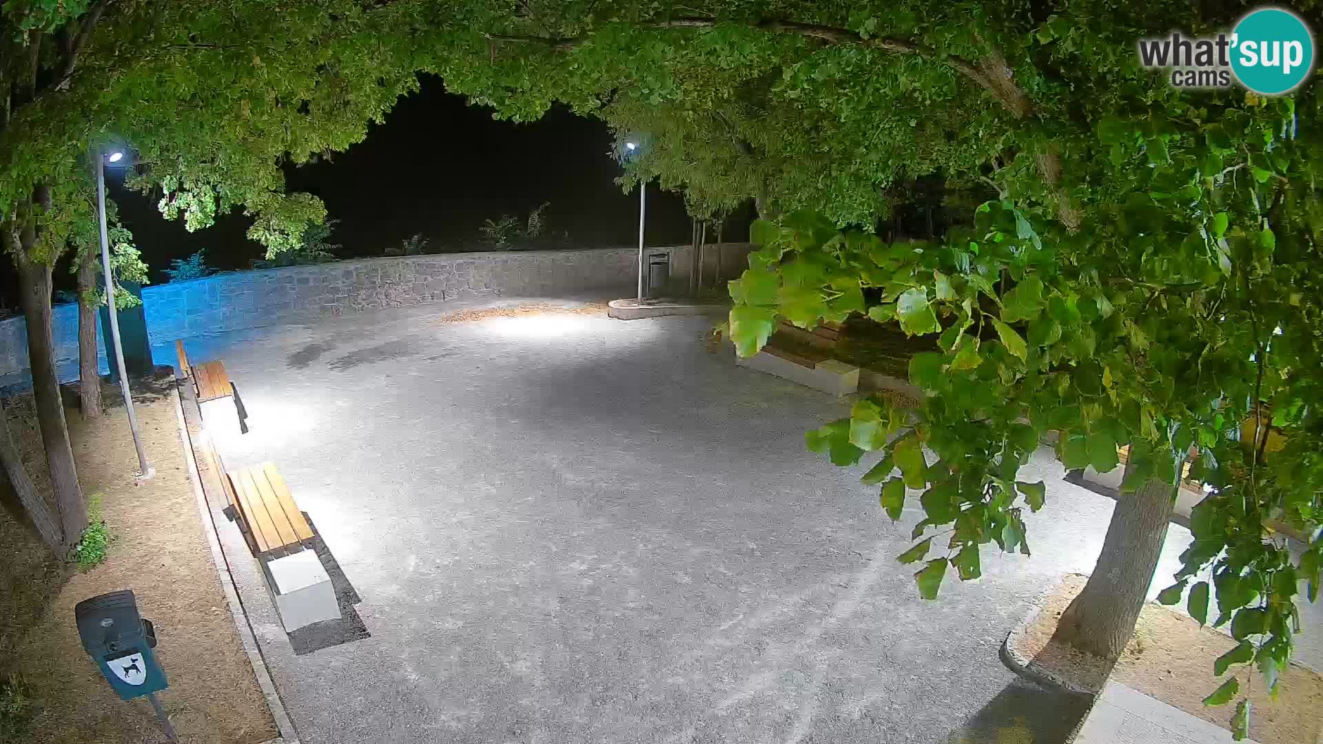 Kamera uživo Senj – Park književnika i Velebitski kanal