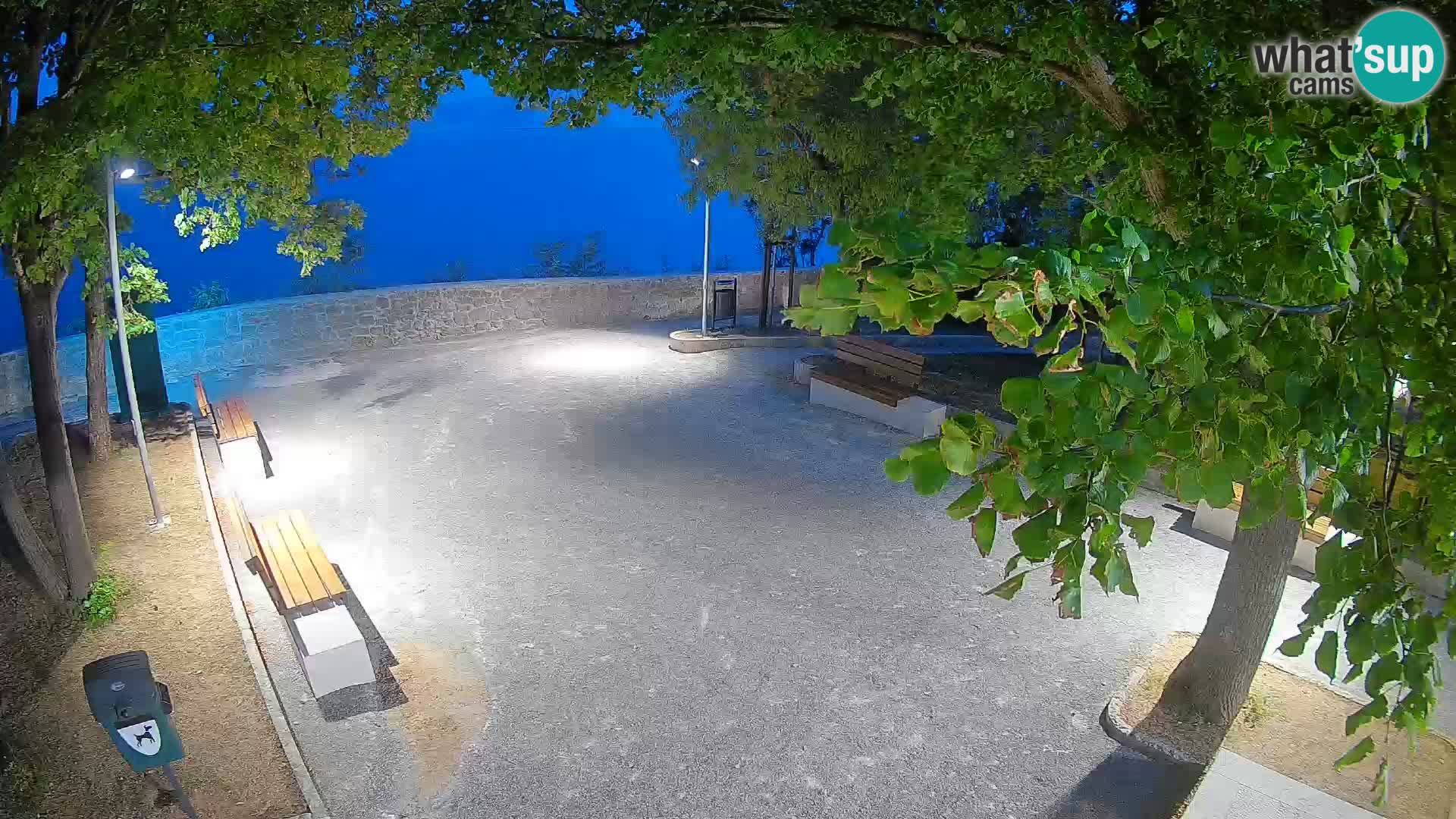 Senj Live Webcam – Schriftstellerpark und Velebit-Kanal