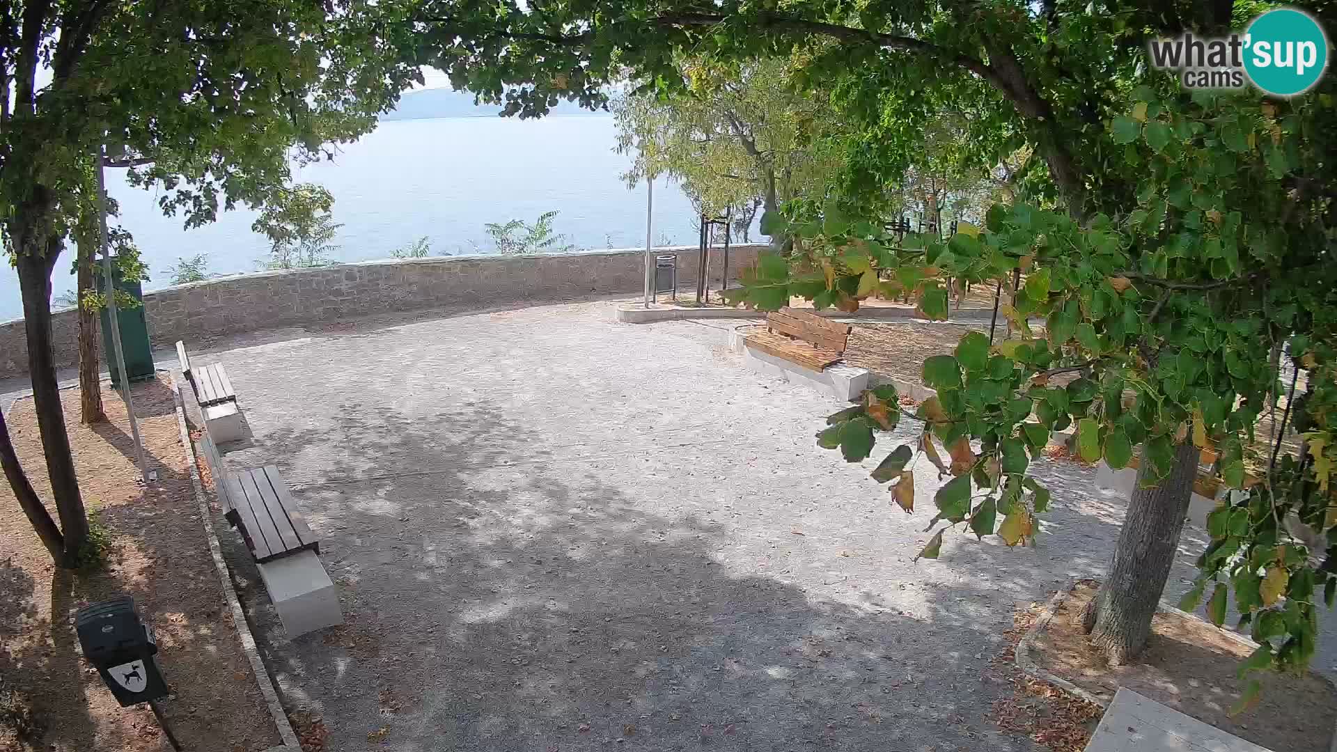 Webcam Senj en direct – Parc des Écrivains et canal du Velebit