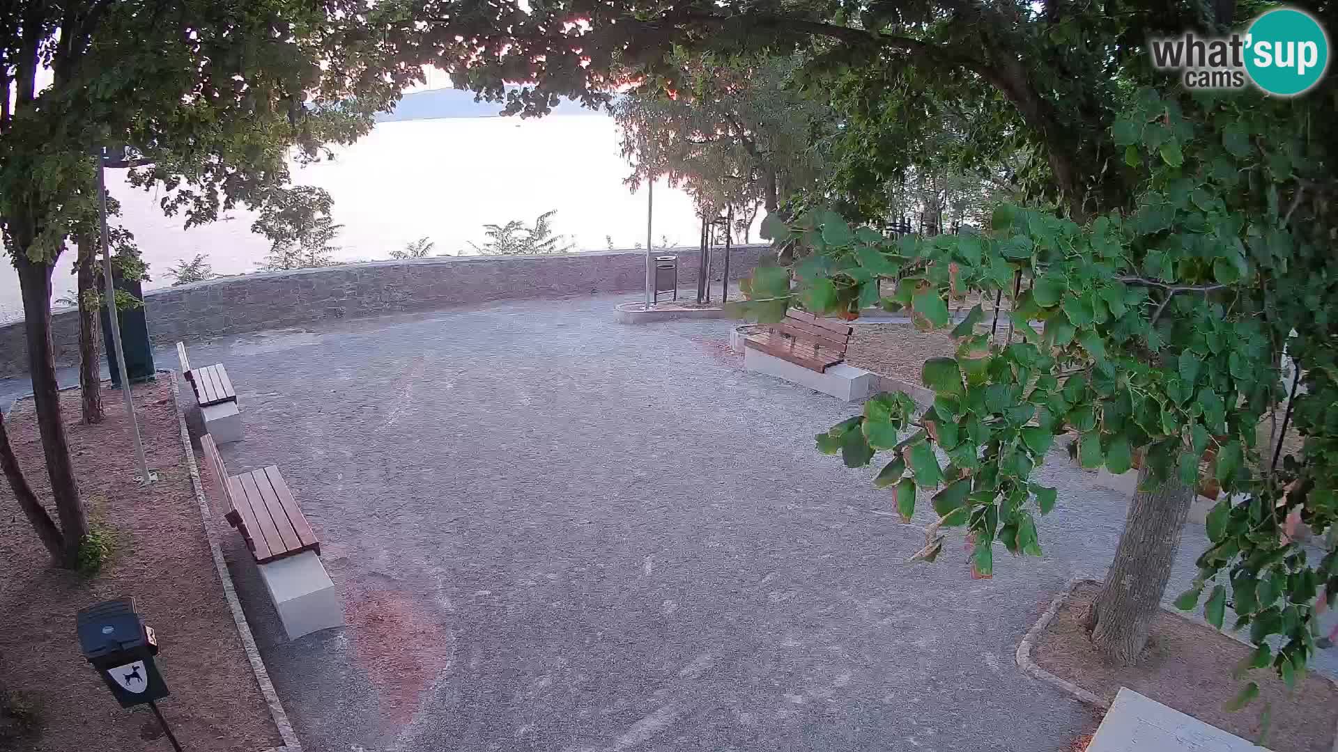 Senj Live Webcam – Schriftstellerpark und Velebit-Kanal