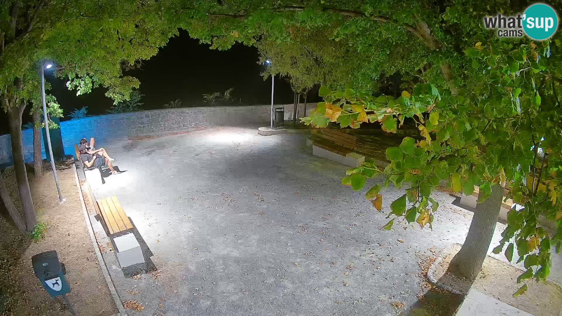 Spletna kamera Senj v živo – Park pisateljev in Velebitski kanal