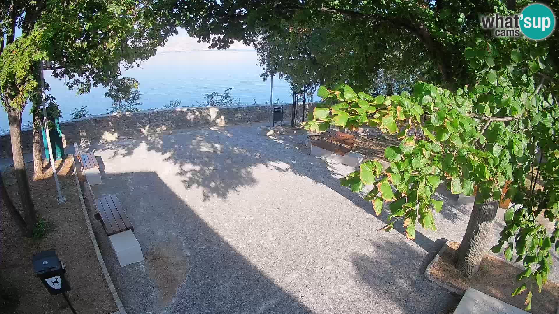 Webcam Senj en direct – Parc des Écrivains et canal du Velebit