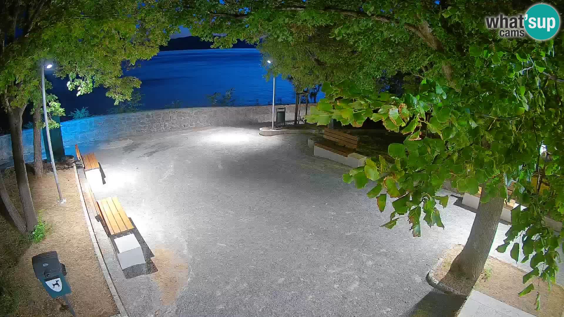 Kamera uživo Senj – Park književnika i Velebitski kanal
