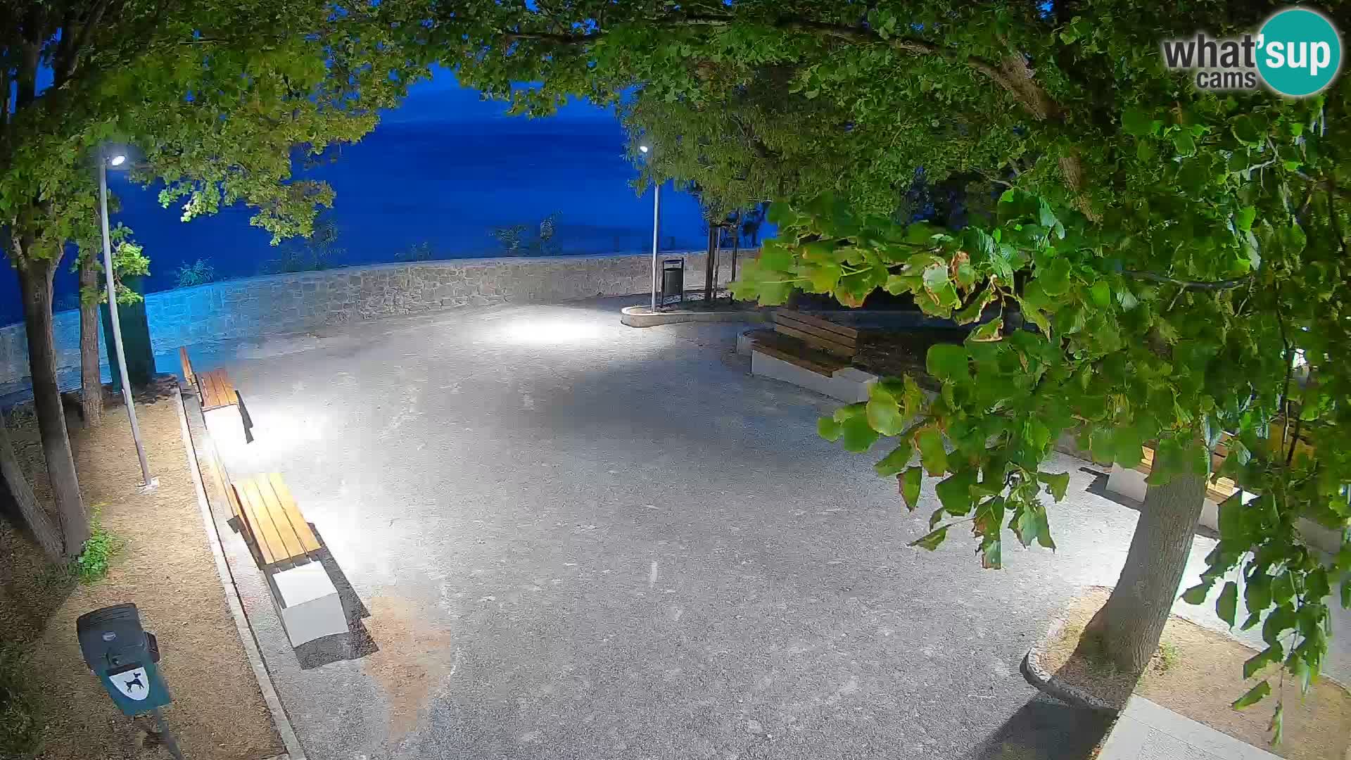 Senj Live Webcam – Schriftstellerpark und Velebit-Kanal