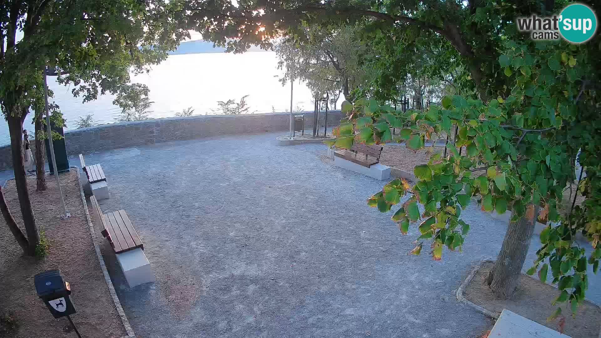 Kamera uživo Senj – Park književnika i Velebitski kanal