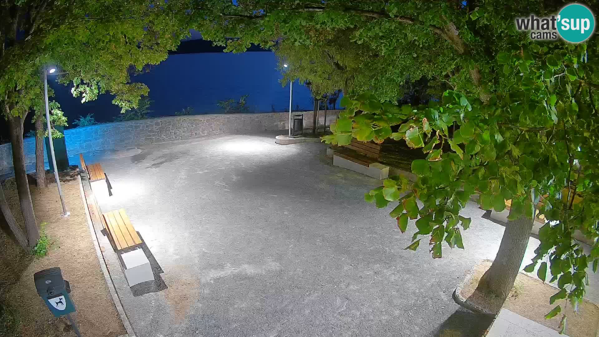 Senj Live Webcam – Schriftstellerpark und Velebit-Kanal