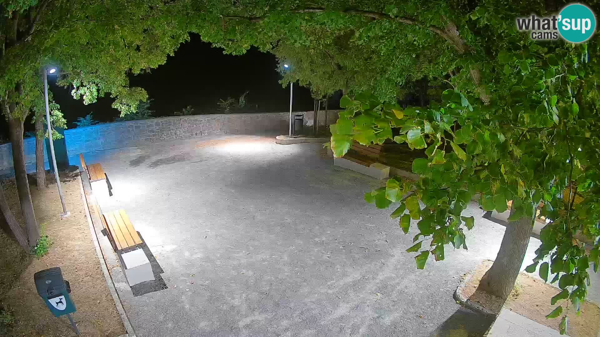 Kamera uživo Senj – Park književnika i Velebitski kanal