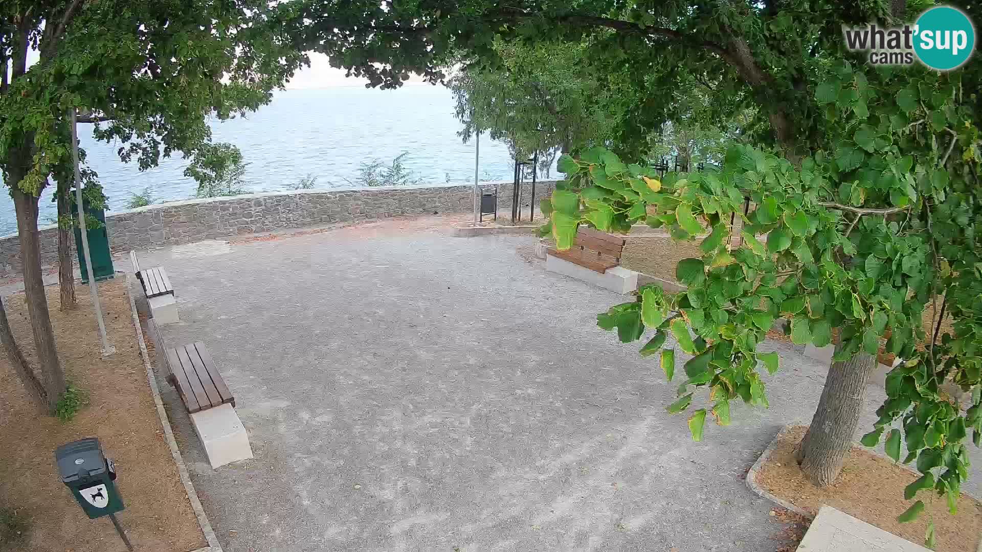 Webcam Senj en direct – Parc des Écrivains et canal du Velebit