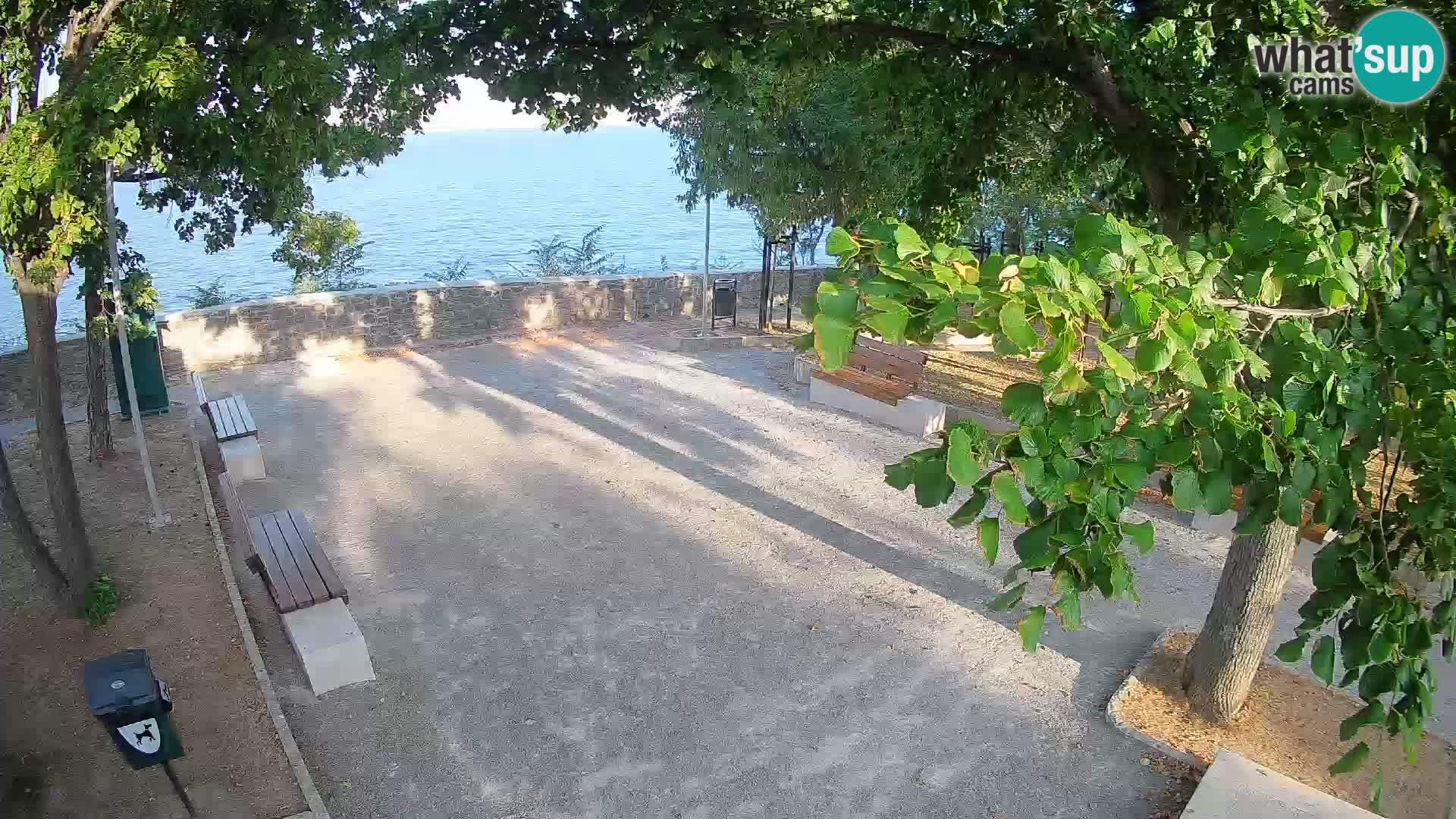 Kamera uživo Senj – Park književnika i Velebitski kanal