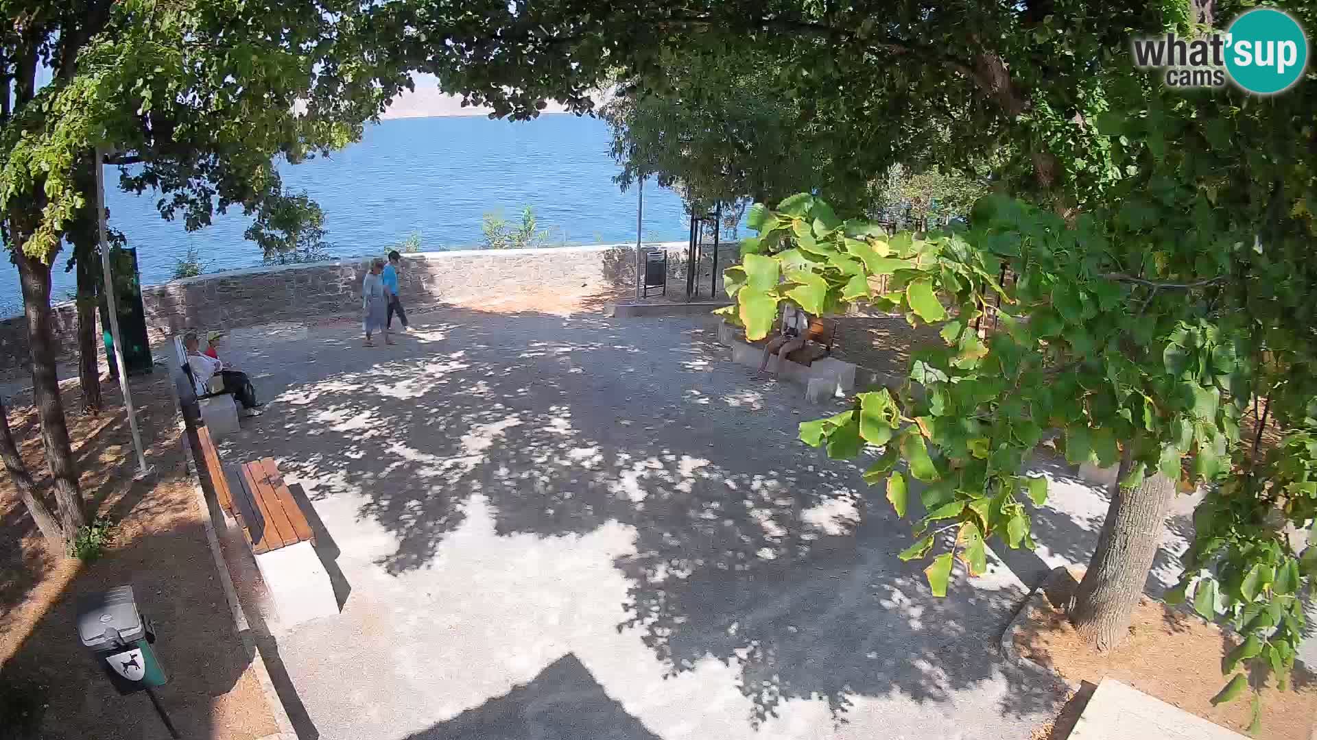 Spletna kamera Senj v živo – Park pisateljev in Velebitski kanal
