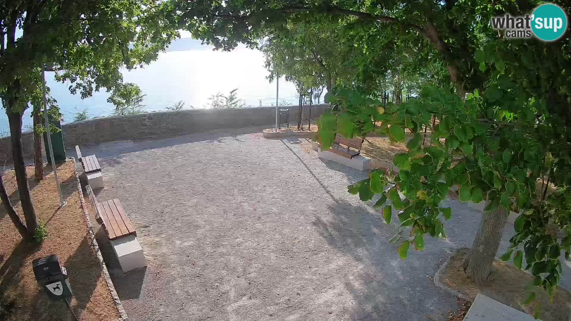 Kamera uživo Senj – Park književnika i Velebitski kanal