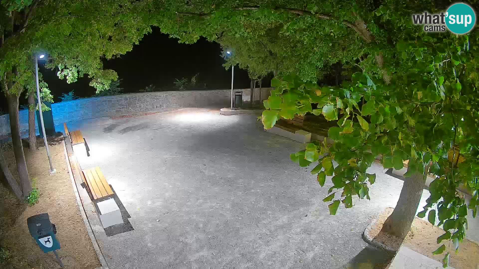 Webcam Senj en direct – Parc des Écrivains et canal du Velebit