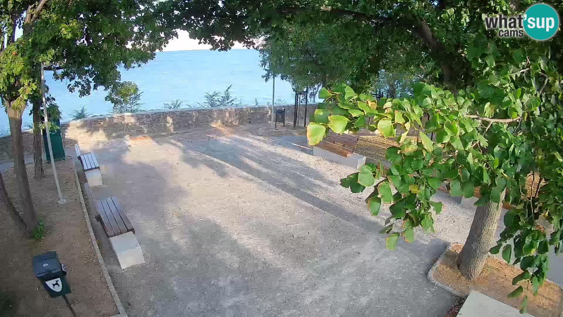Kamera uživo Senj – Park književnika i Velebitski kanal