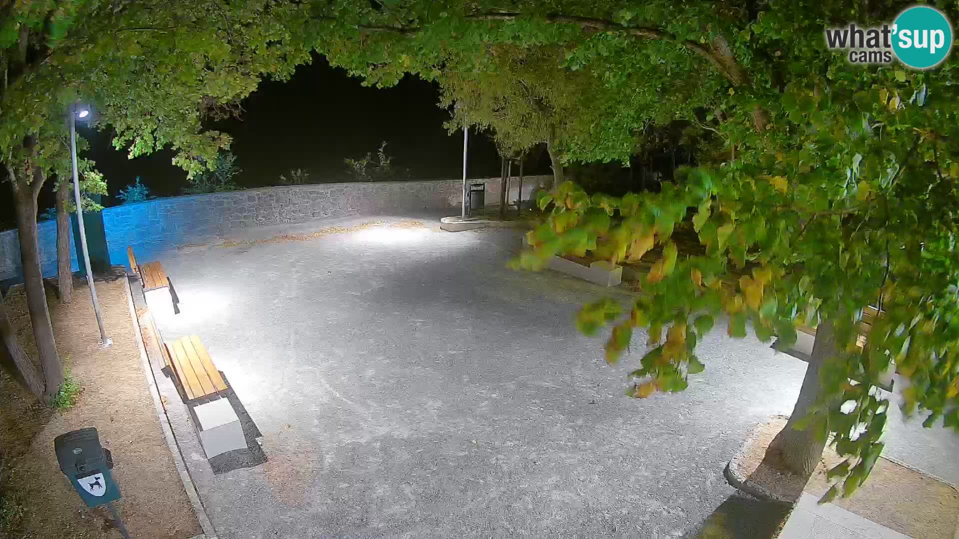 Webcam Senj en direct – Parc des Écrivains et canal du Velebit
