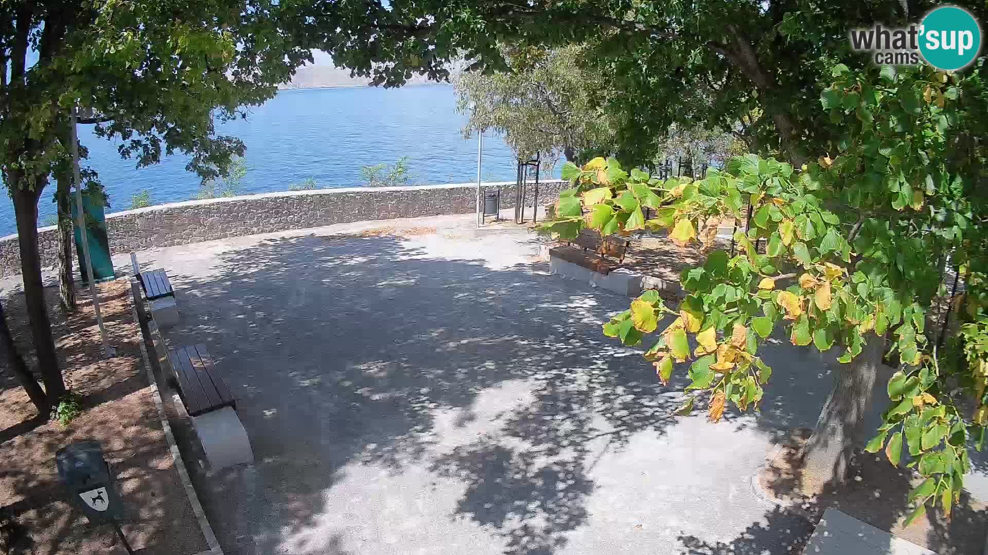Webcam Senj en direct – Parc des Écrivains et canal du Velebit