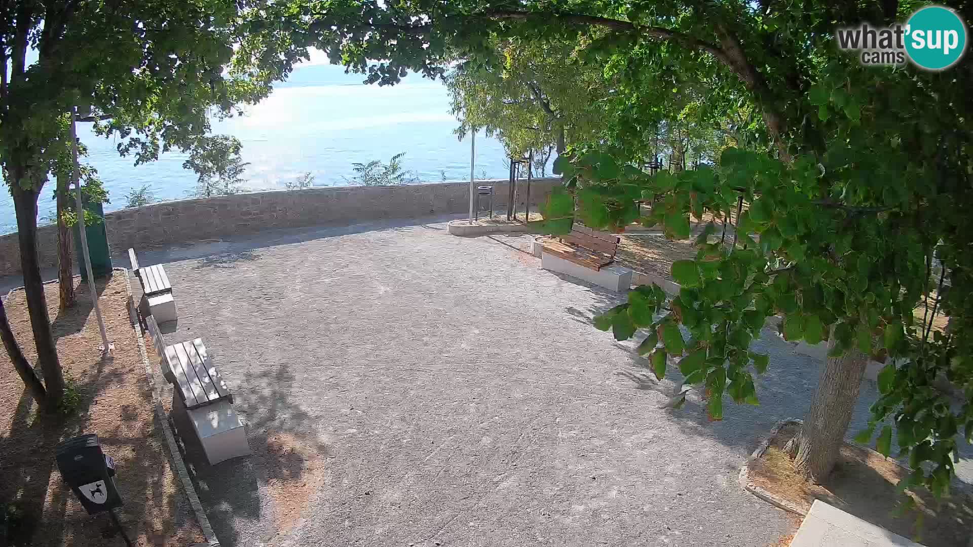 Kamera uživo Senj – Park književnika i Velebitski kanal