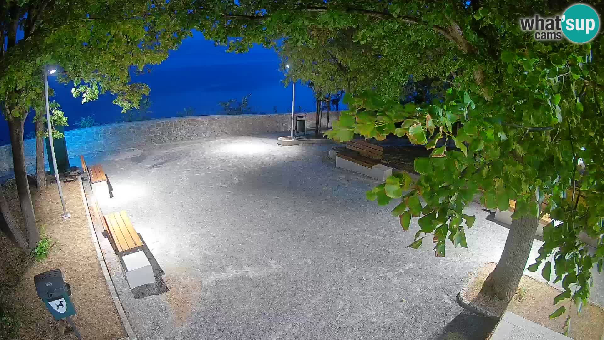 Senj Live Webcam – Schriftstellerpark und Velebit-Kanal