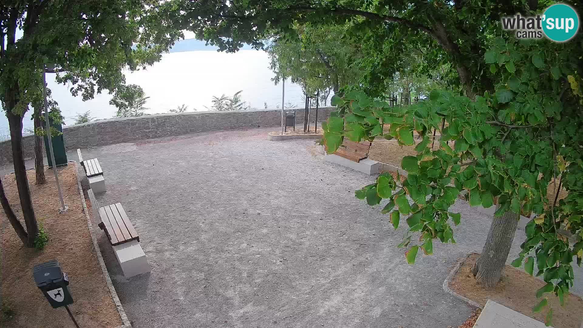 Kamera uživo Senj – Park književnika i Velebitski kanal