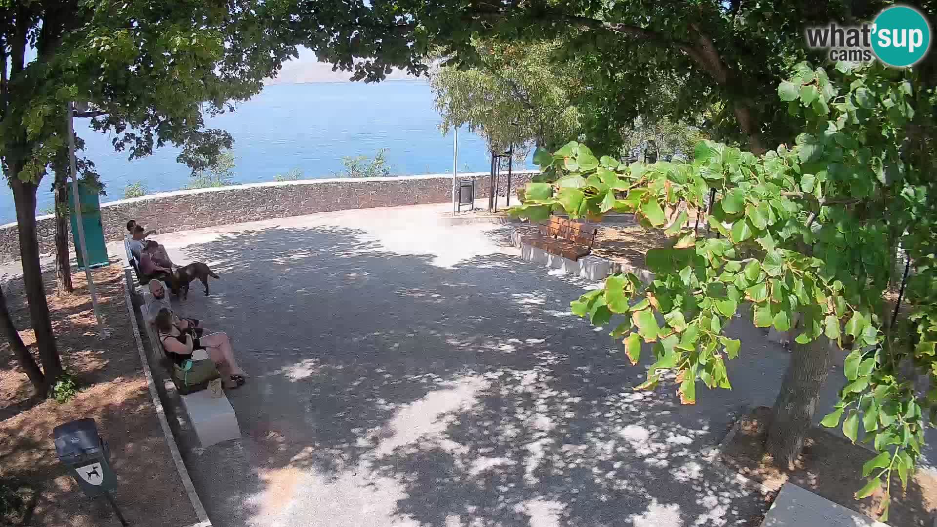 Spletna kamera Senj v živo – Park pisateljev in Velebitski kanal