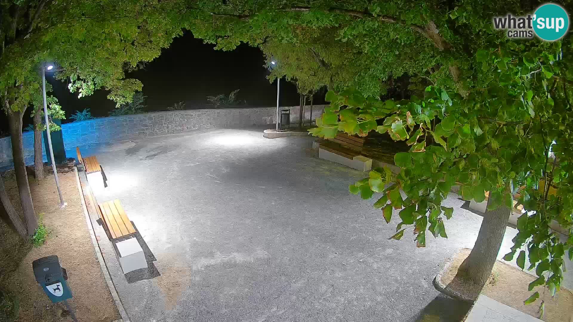 Webcam Senj en direct – Parc des Écrivains et canal du Velebit