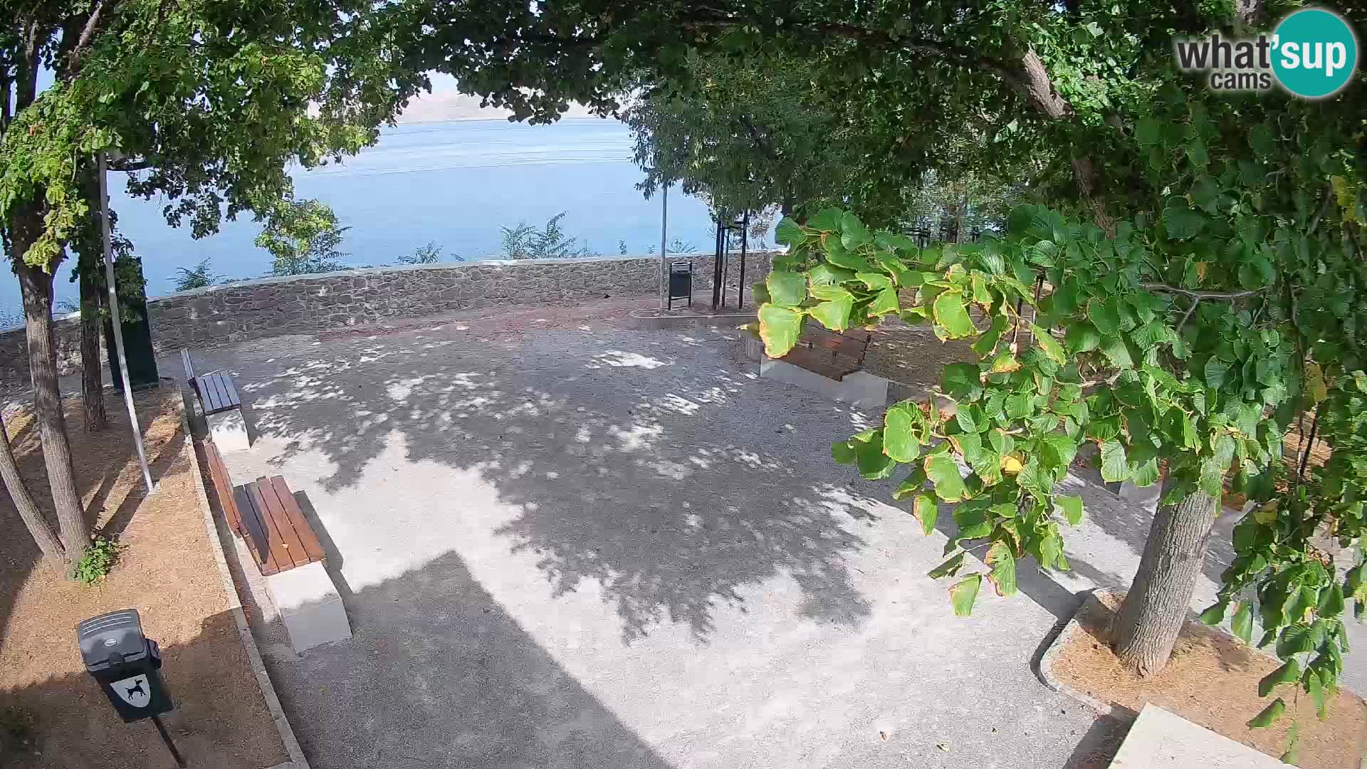 Kamera uživo Senj – Park književnika i Velebitski kanal