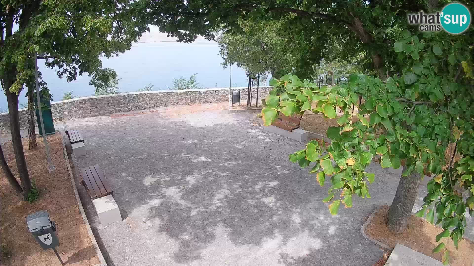 Kamera uživo Senj – Park književnika i Velebitski kanal