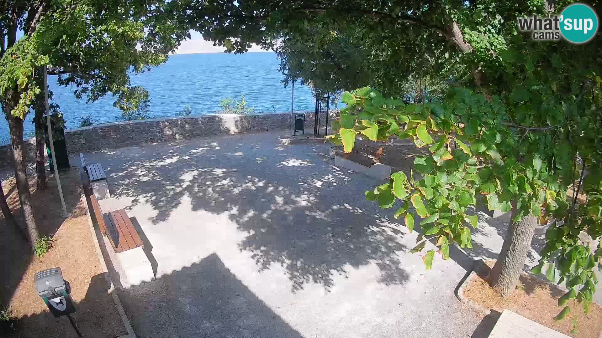 Kamera uživo Senj – Park književnika i Velebitski kanal