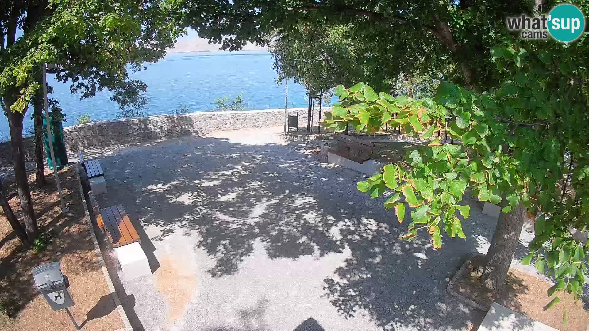 Kamera uživo Senj – Park književnika i Velebitski kanal