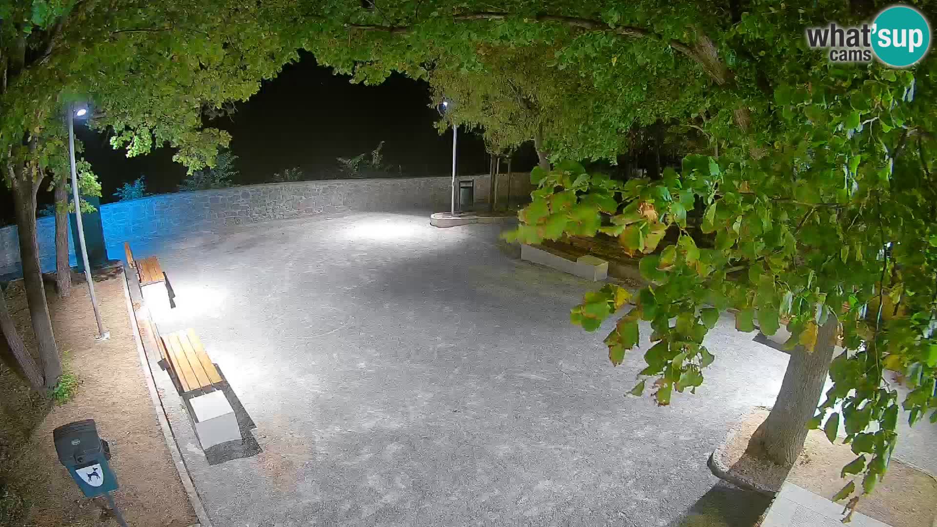 Webcam Senj en direct – Parc des Écrivains et canal du Velebit